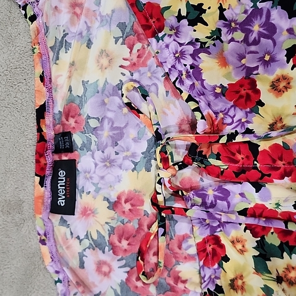 Women plus Avenue stretch 30/32 - Picture 6 of 7